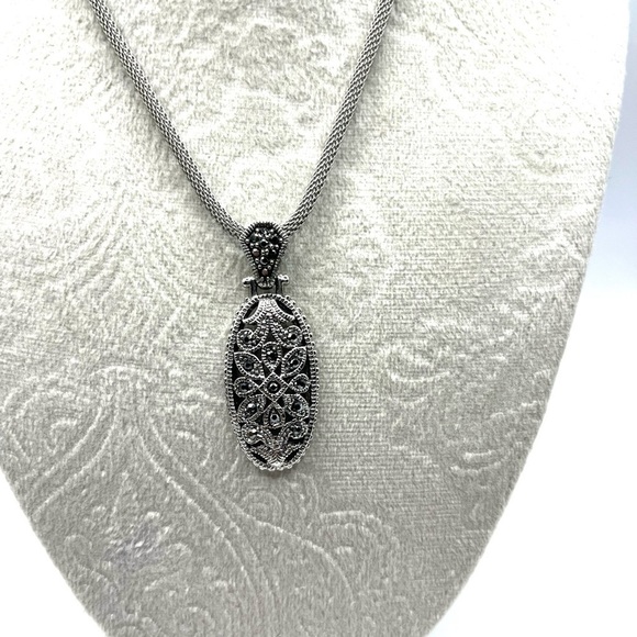 Cookie Lee Jewelry - Cookie Lee Silver and Black Filigree Pendant Necklace Snake Chain